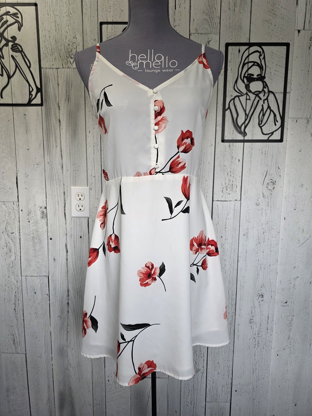 Dynamite White Red Floral Fit & Flare Mini Dress Size M Date Night Going Out